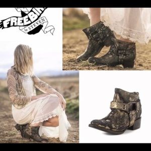 Free Bird Phlow black multi gold freebird by Steven